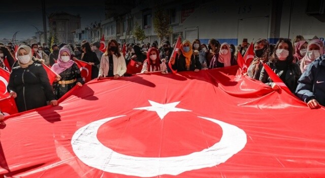 Hakkarili kadınlardan Diyarbakır annelerine destek