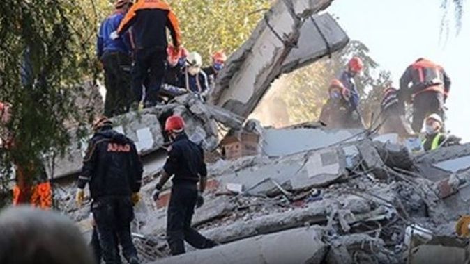 İzmir depreminde yıkılan binalarda &quot;beton kalitesizliği&quot; tespiti
