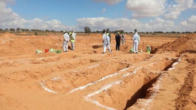 Libya&#039;nın Terhune kentinde yeni bir toplu mezara ulaşıldı