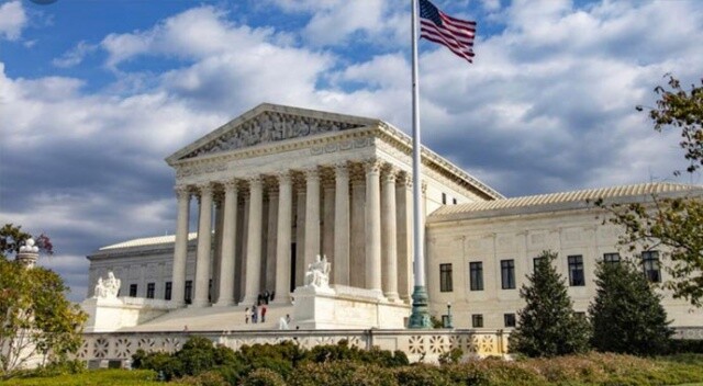 ABD Yüksek Mahkemesi Biden&#039;ın seçim zaferinin geri çevrilmesine yönelik davayı reddetti