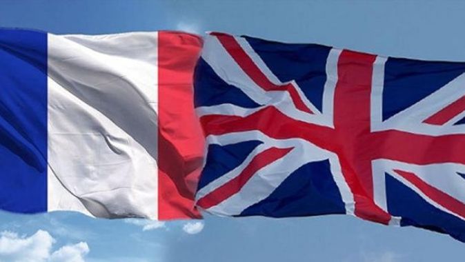 Fransa, İngiltere ile tüm ulaşımı 48 saatliğine askıya aldı