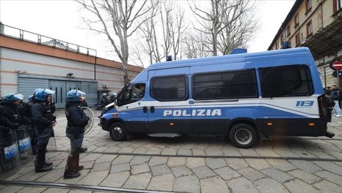 İtalyan savunma şirketinden hassas bilgileri çalmakla suçlanan 2 kişi gözaltına alındı