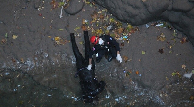 Kayıp gencin cesedi 50 metre derinlikteki obrukta bulundu