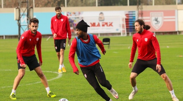 Samsunspor’da futbolcuları ‘Yıldırım’ çarptı: 30&#039;ar bin TL ceza