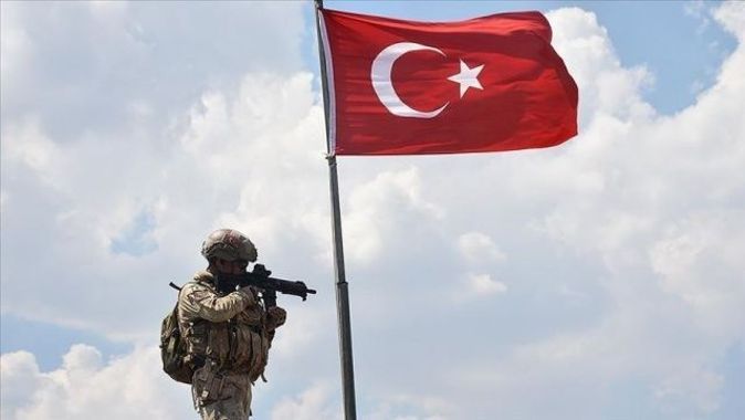 Terör örgütü PKK&#039;dan kaçan 5 örgüt mensubu güvenlik güçlerine teslim oldu