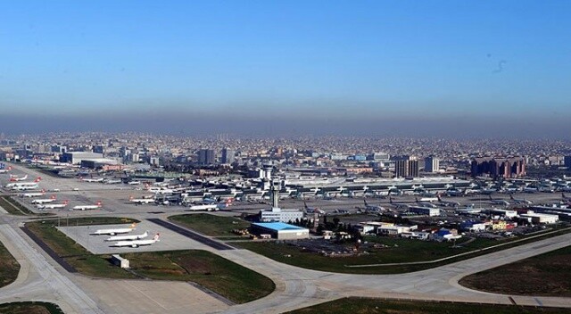 Atatürk Havalimanında hurdaya ayrılan hava araçları satışa çıkarıldı