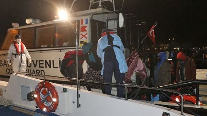 Ayvalık açıklarında 38 sığınmacı kurtarıldı