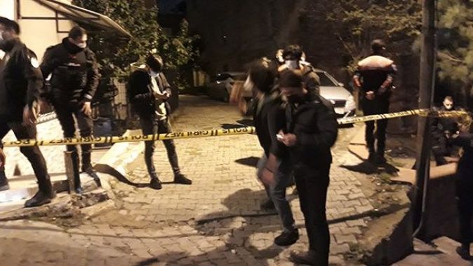 Beyoğlu’nda silahlı kavga: 2 yaralı