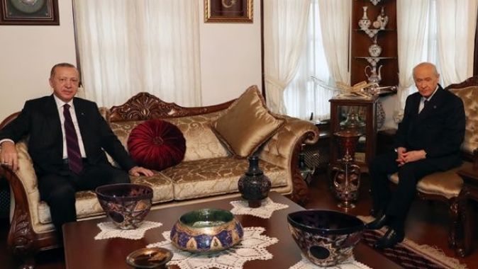 Cumhurbaşkanı Erdoğan, Bahçeli&#039;yi evinde ziyaret etti