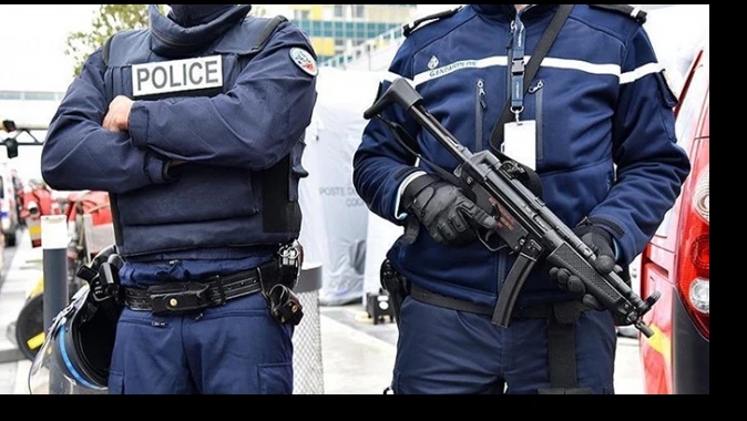 Fransa&#039;da polis, dur ihtarına uymayan kadın sürücüyü öldürdü