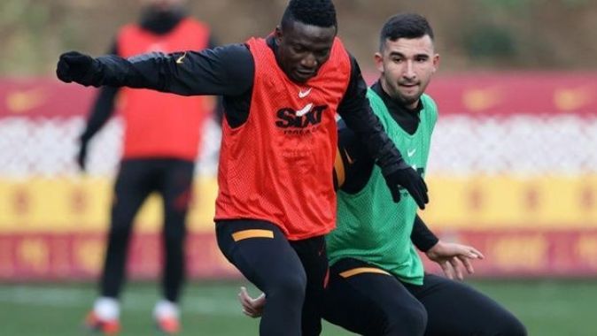Galatasaray&#039;da Muslera ve Feghouli, takımla birlikte çalıştı