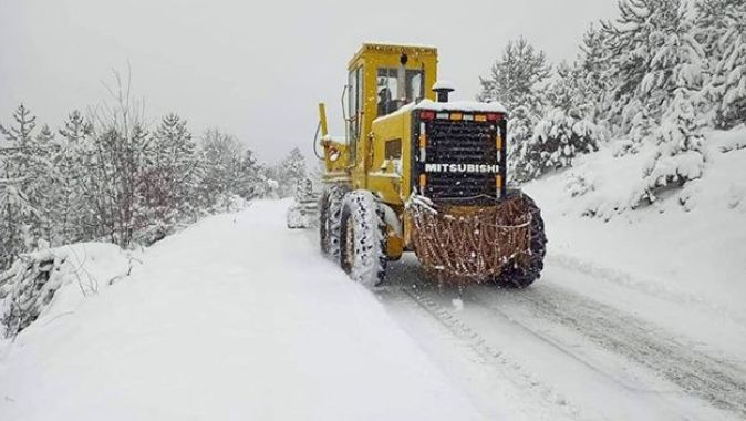 Kar, Karabük&#039;te 98 köye ulaşımı kapattı