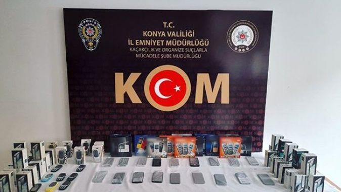 Konya&#039;da 53 gümrük kaçağı cep telefonu ele geçirildi