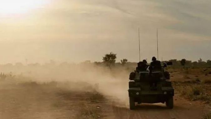 Mali&#039;de Fransız askerlerine bombalı saldırı: 2 ölü