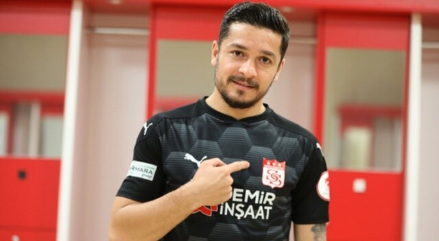 Sivasspor, Ahmet Oğuz&#039;u transfer etti