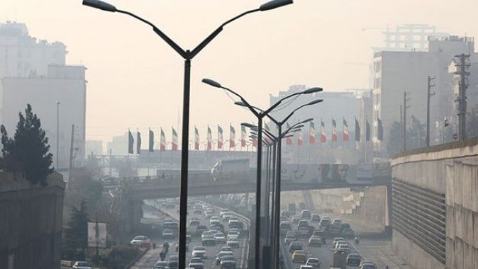 Tahran&#039;da hava kirliliğinin riskli seviyede olduğu açıklandı