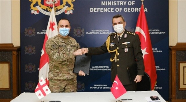 Türkiye&#039;den Gürcistan ordusuna teknik ekipman desteği