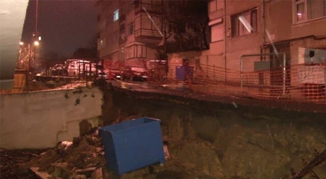 Üsküdar&#039;da kar ve yağmur nedeniyle istinat duvarı çöktü