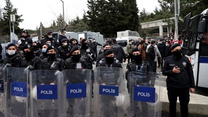 Boğaziçi Üniversitesi&#039;nde gözaltına alınan 51 kişi adliyeye sevk edildi