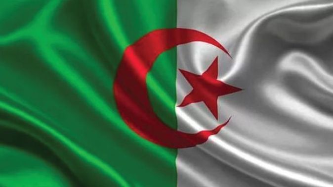 Cezayir&#039;de erken seçim 3 ay içinde yapılacak