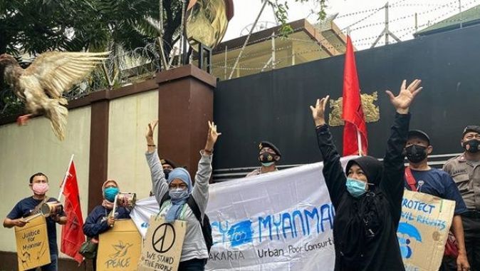 Endonezya&#039;da Myanmar&#039;daki askeri darbe karşıtı protesto düzenlendi