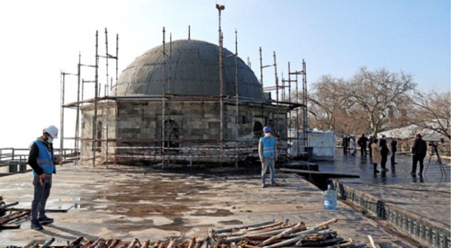 Fatih Köşkü, 1500 tonluk  beton yükünden kurtuluyor