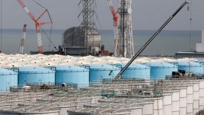 Fukuşima&#039; da radyoaktif suyu koruyan 53 tank yerinden