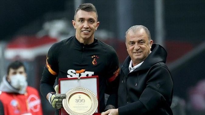 Galatasaray kalecisi Muslera 300. Süper Lig maçına çıktı