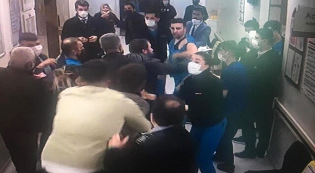 Hastanede hasta yakınlarının saldırısına uğrayan 3 sağlıkçı yaralandı