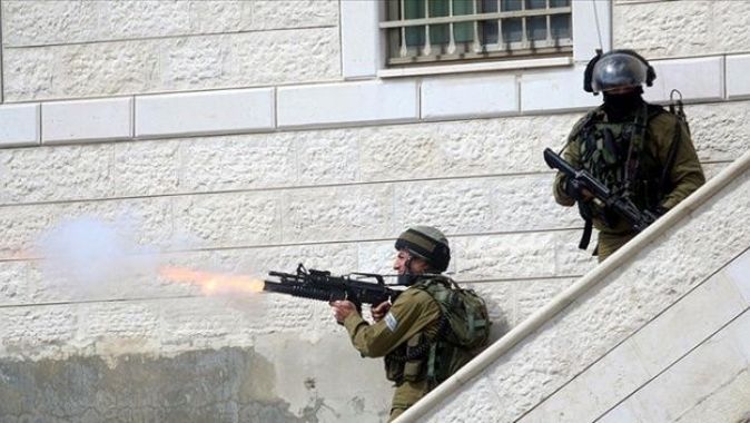 İsrail güçleri Batı Şeria&#039;da 31 Filistinliyi gözaltına aldı