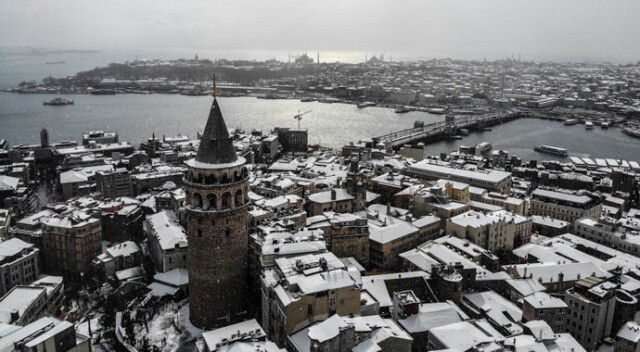 AKOM&#039;dan açıklama! İstanbul&#039;da kar şehri terk ediyor