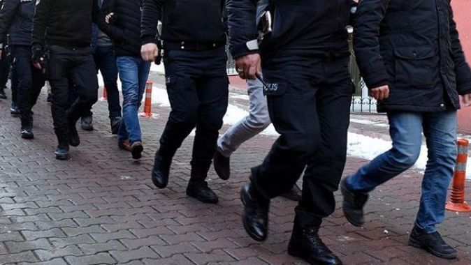 İstanbul merkezli 10 ilde FETÖ operasyonu: 13 şüpheli yakalandı