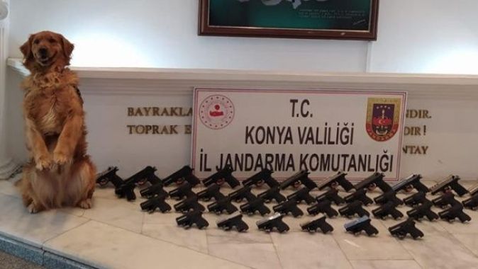 Konya&#039;da silah kaçakçılığı operasyonu: 39 tabanca ele geçirildi, 5 şüpheli tutuklandı