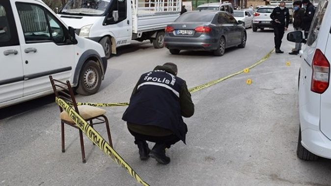 Malatya&#039;da iki grup arasında çıkan silahlı kavgada 2 kişi yaralandı