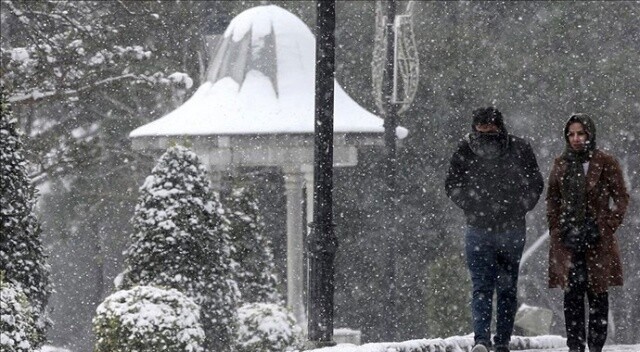 Meteoroloji açıkladı: Kar İstanbul&#039;a geri dönüyor