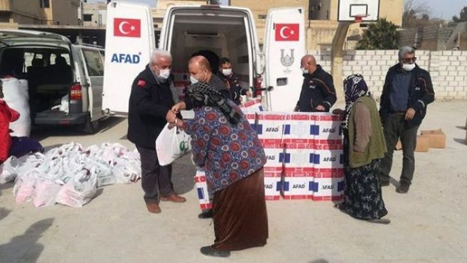 Milli Savunma Bakanlığı, Barış Pınarı bölgesindeki köylere erzak yardımı yaptı