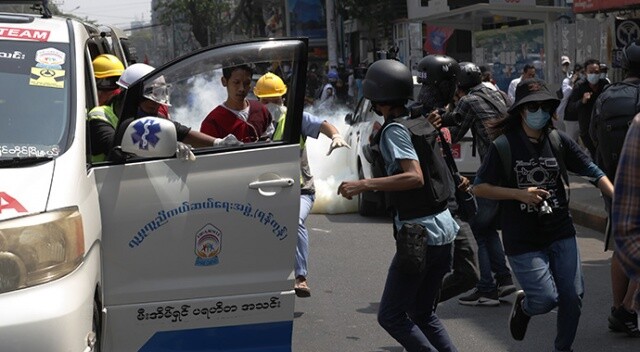 Myanmar’daki protestolarda ölü sayısı 3’e yükseldi