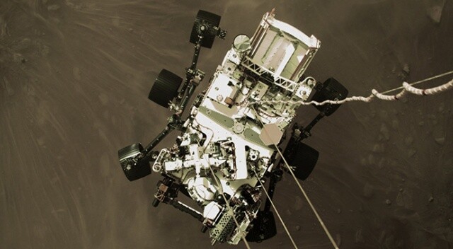 NASA, Perseverance&#039;nin Mars&#039;a iniş anına ait görüntüleri paylaştı