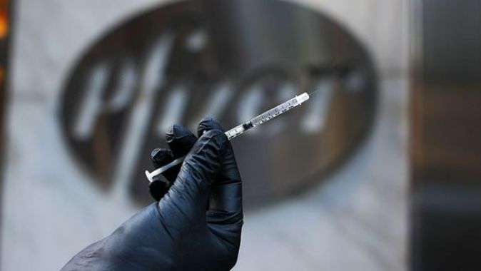 Pfizer, Covid-19 aşısından 2021&#039;de 15 milyar dolar gelir bekliyor