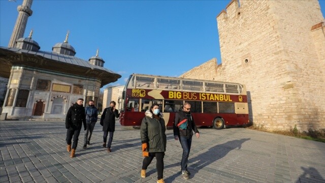 Salgında İstanbul&#039;u ziyaret eden Bosnalı gazeteciler &#039;güvenli turizm&#039; olanaklarına hayran kaldı