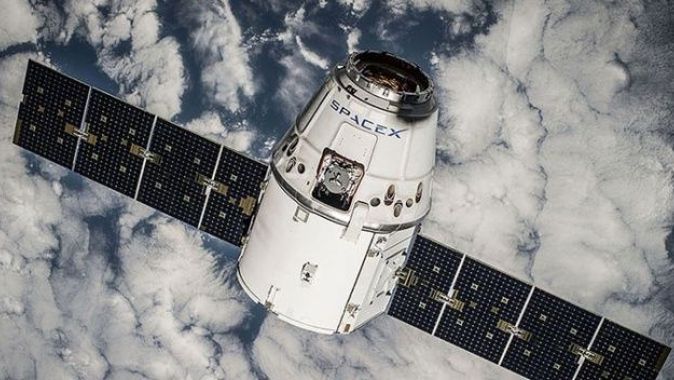 SpaceX, 60 internet uydusunu daha uzaya fırlattı