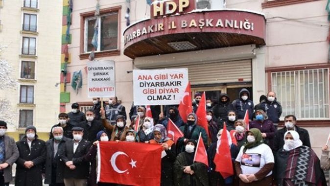 Terör bağı ve desteği HDP’yi eritiyor