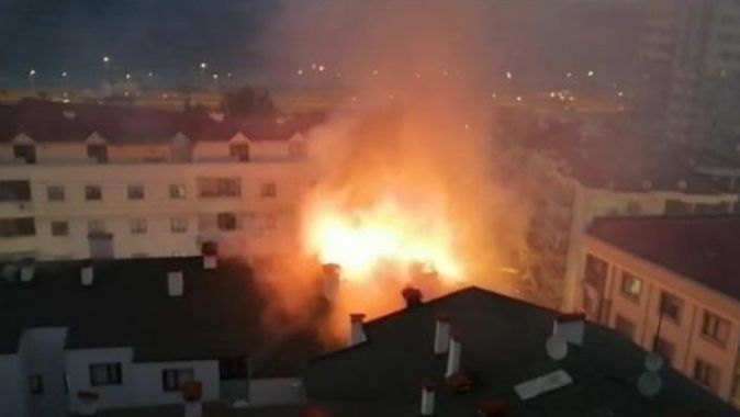 Trabzon&#039;da çatı yangını korkuttu