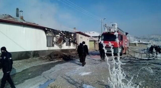 Yozgat’ta çıkan yangında mutfak tüpü patladı: 2 ölü