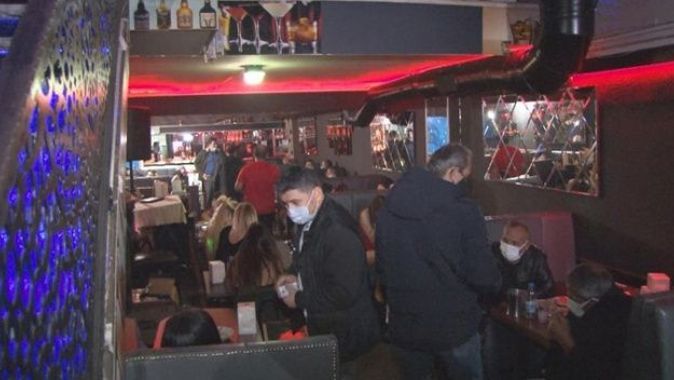 ‘KADES’ ihbarı ile gece kulübüne polis baskını:  28 kişiye 176 bin lira para cezası