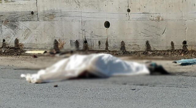 Arnavutköy&#039;de freni boşalan kamyondan atlayan şoför, feci şekilde hayatını kaybetti