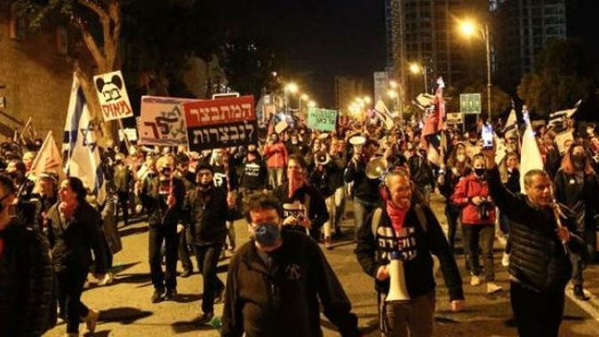 Binlerce İsrailli Netanyahu karşıtı gösteri düzenledi