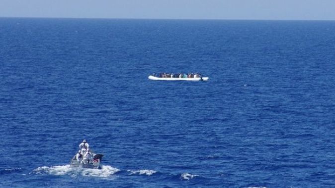Cibuti&#039;de kaçakçılar göçmenleri denize attı: 20 ölü