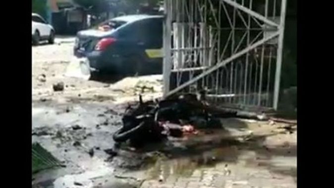 Endonezya’da kiliseye bombalı saldırı düzenlendi