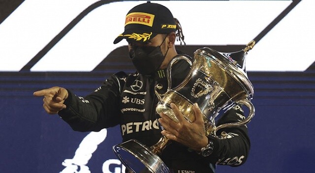 Formula 1&#039;de sezonun ilk yarışında zafer Hamilton&#039;ın